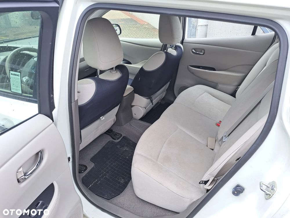 Nissan Leaf - 14