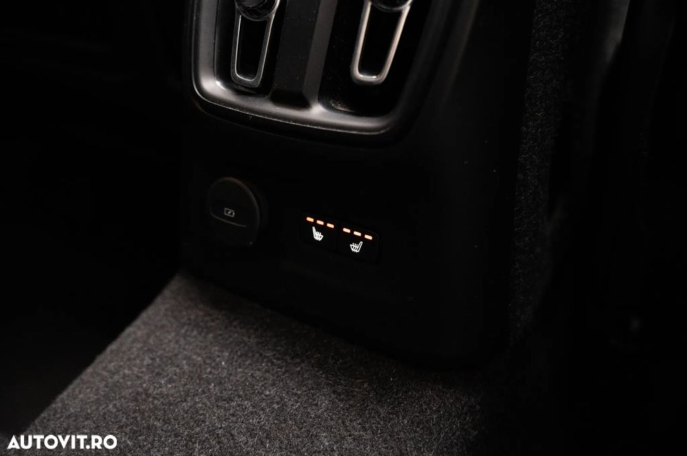 Volvo XC 40 T4 Recharge DKG Inscription - 35