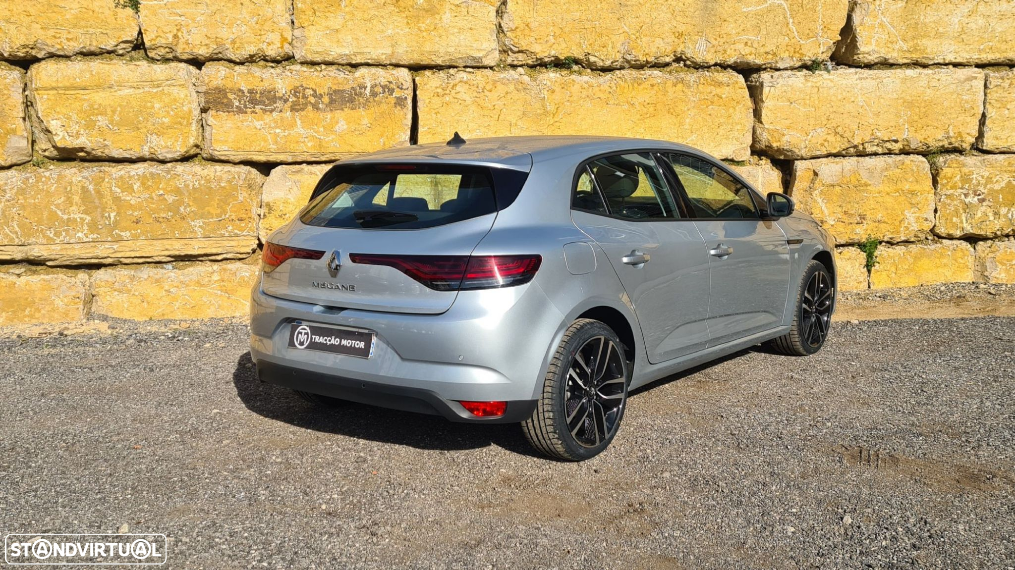 Renault Mégane 1.5 Blue dCi Intens EDC - 2