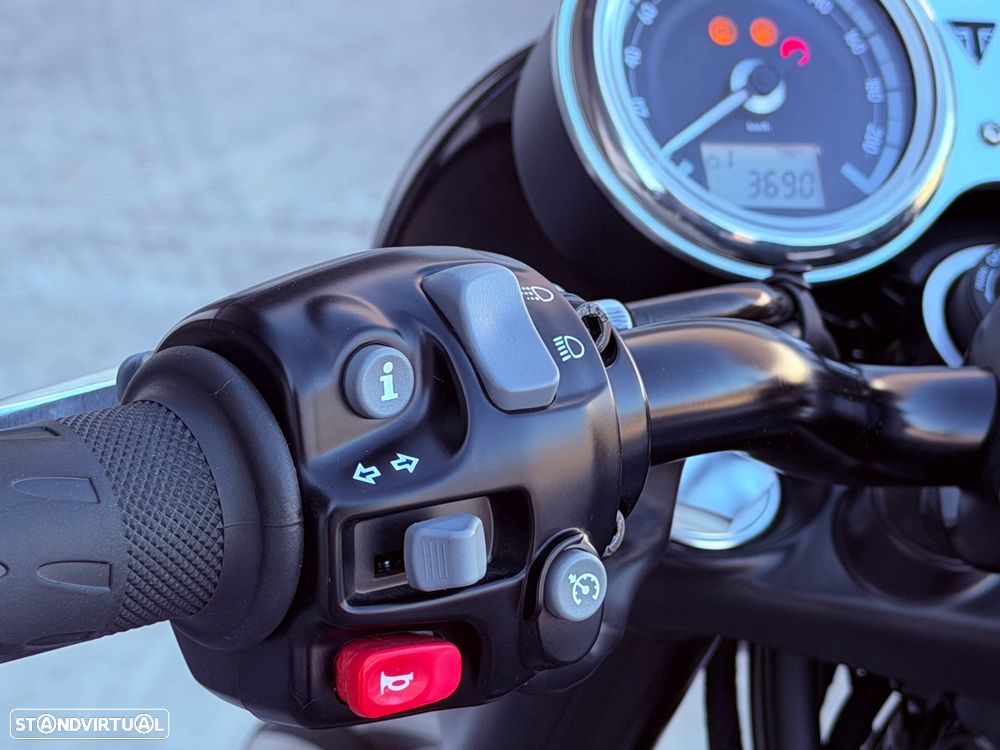 Triumph Bonneville t120 Black - 11