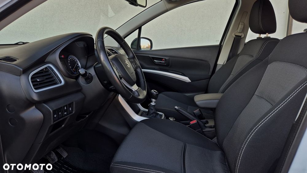 Suzuki SX4 S-Cross 1.6 DDiS 4x4 Comfort+ - 18