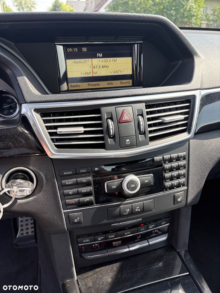 Mercedes-Benz Klasa E 350 CDI DPF BlueEFFICIENCY 7G-TRONIC Avantgarde - 29