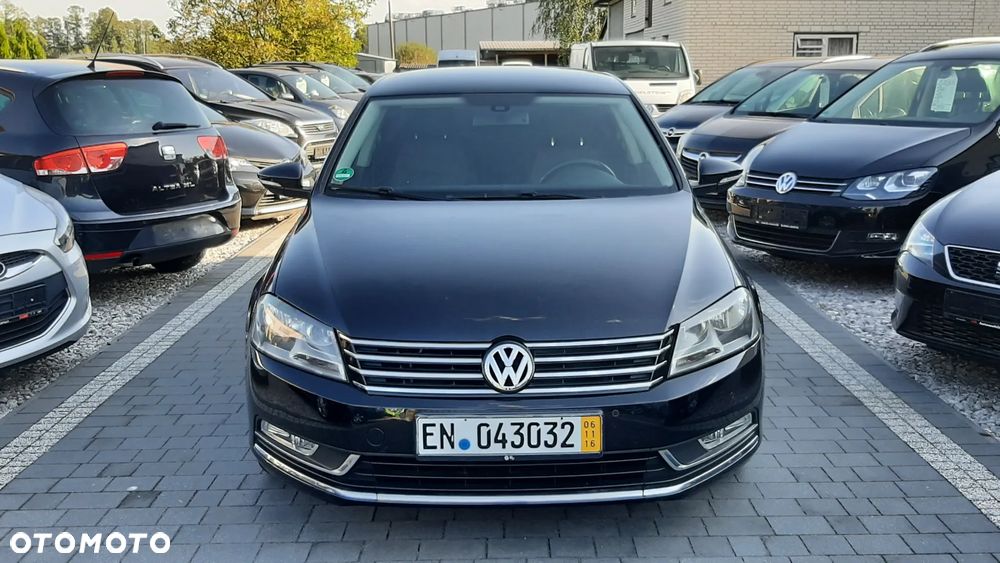 Volkswagen Passat 1.6 TDI Comfortline - 2