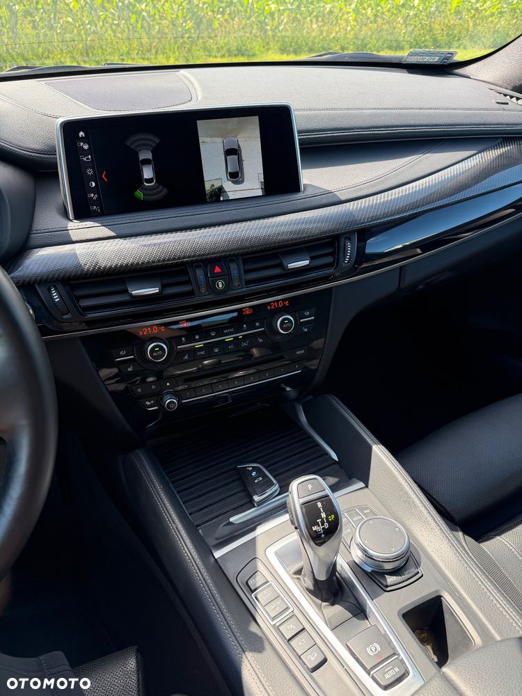 BMW X6 xDrive40d - 9