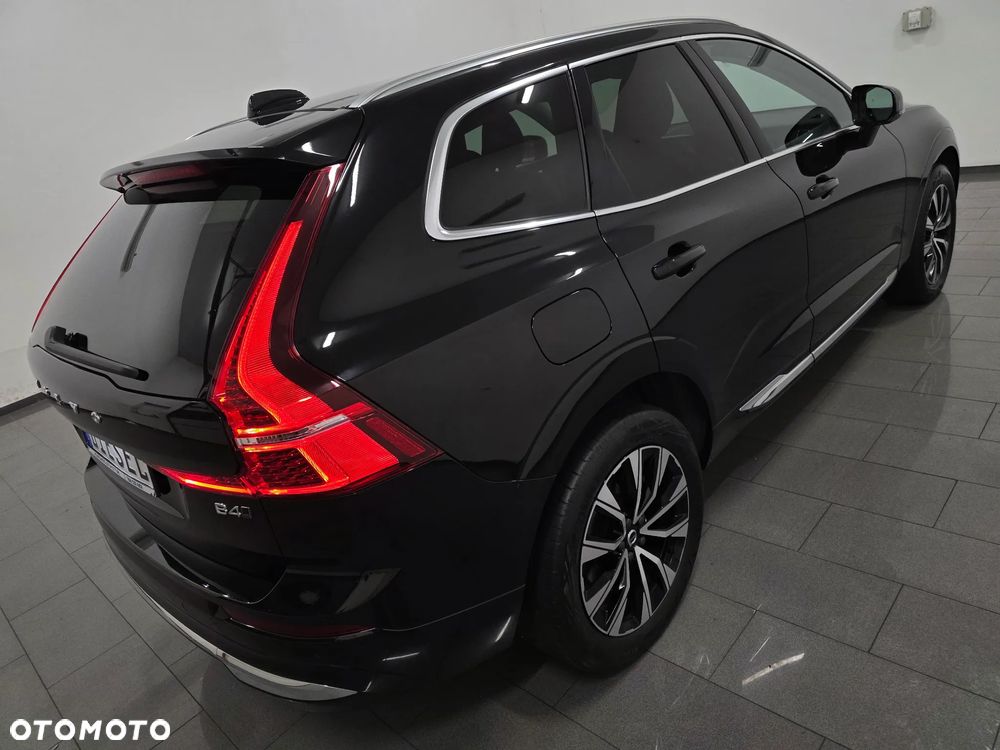 Volvo XC 60 B4 D AWD Ultimate Bright - 6
