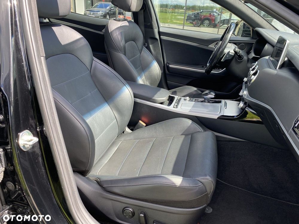 Kia Stinger - 19