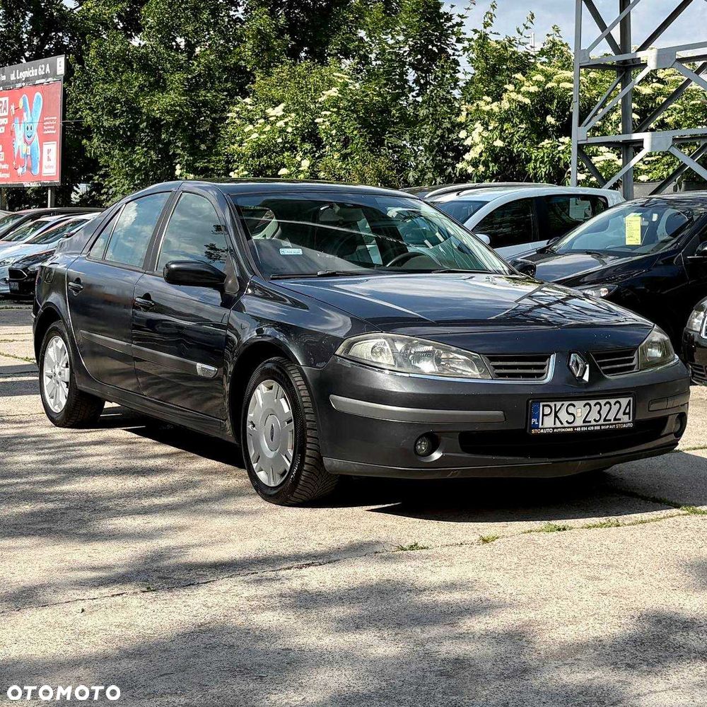Renault Laguna - 1