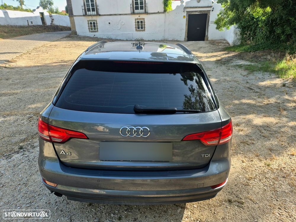 Audi A4 Avant 2.0 TDI Business Line - 16