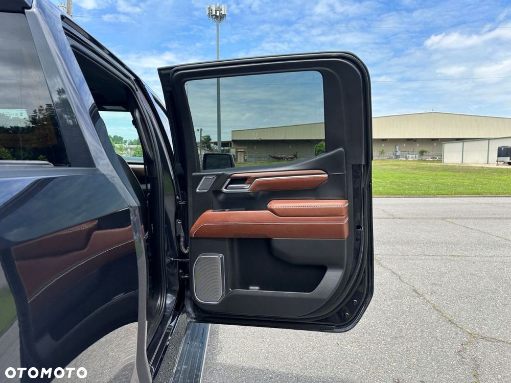 GMC Sierra - 24