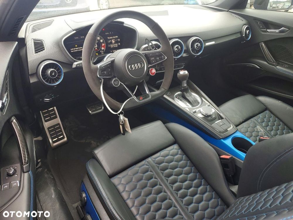 Audi TT RS Coupé - 7
