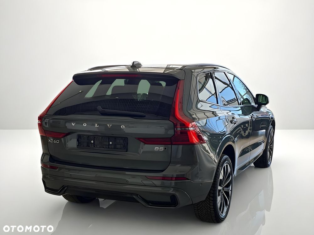 Volvo XC 60 B5 B AWD Ultra Dark - 5
