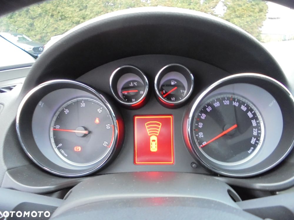 Opel Insignia 2.0 CDTI EcoFLEX Cosmo - 20