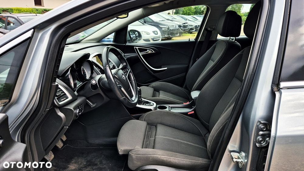 Opel Astra 1.4 T Cosmo - 27