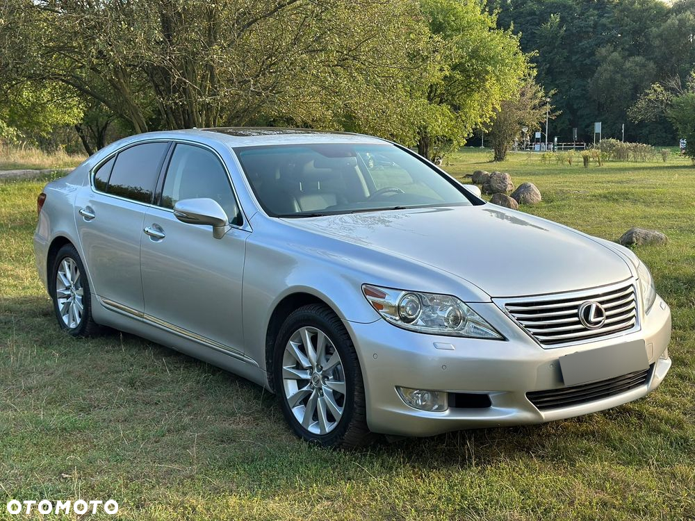 Lexus LS 460 AWD - 5