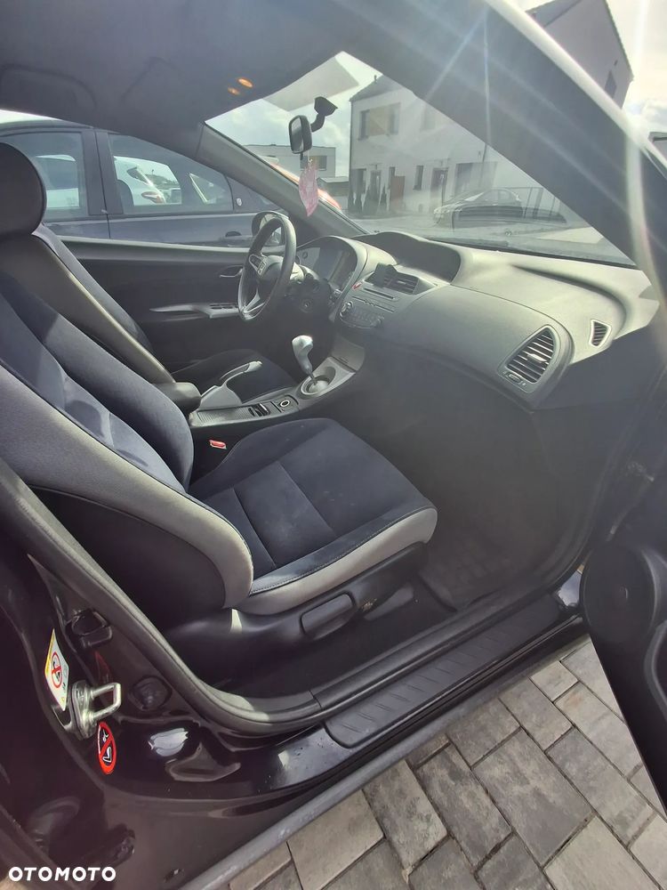 Honda Civic 1.8 Comfort - 11