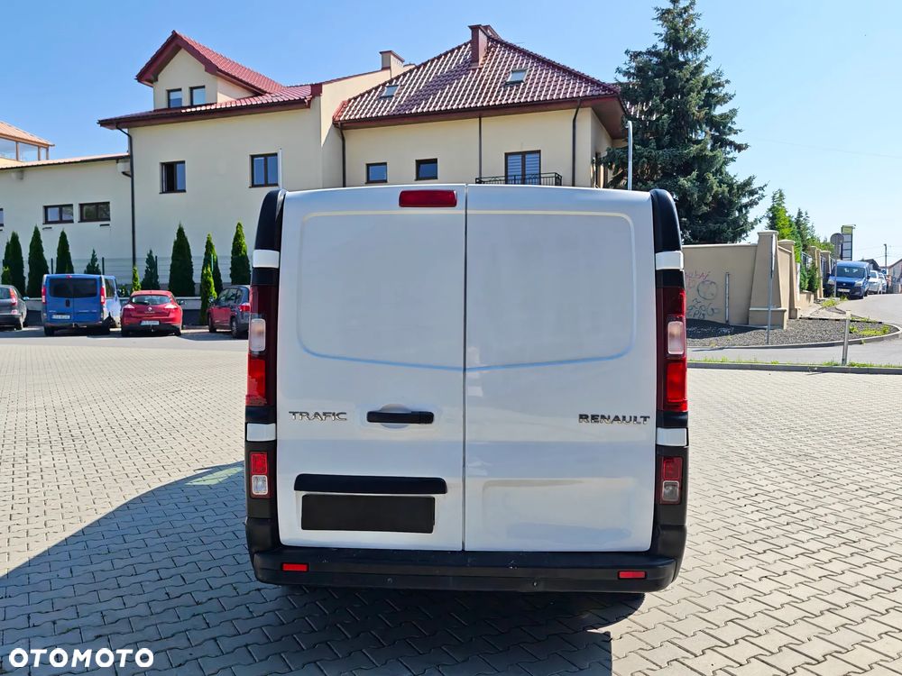 Renault TRAFIC - 9