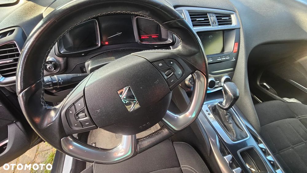 DS Automobiles DS 5 - 7