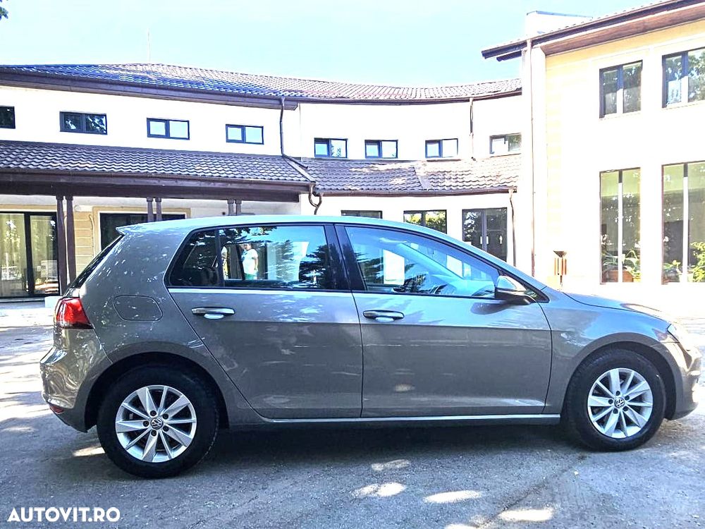 Volkswagen Golf 1.6 TDI DPF BlueMotion Technology Comfortline - 5