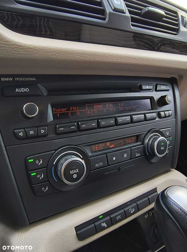 BMW X1 xDrive20d - 29