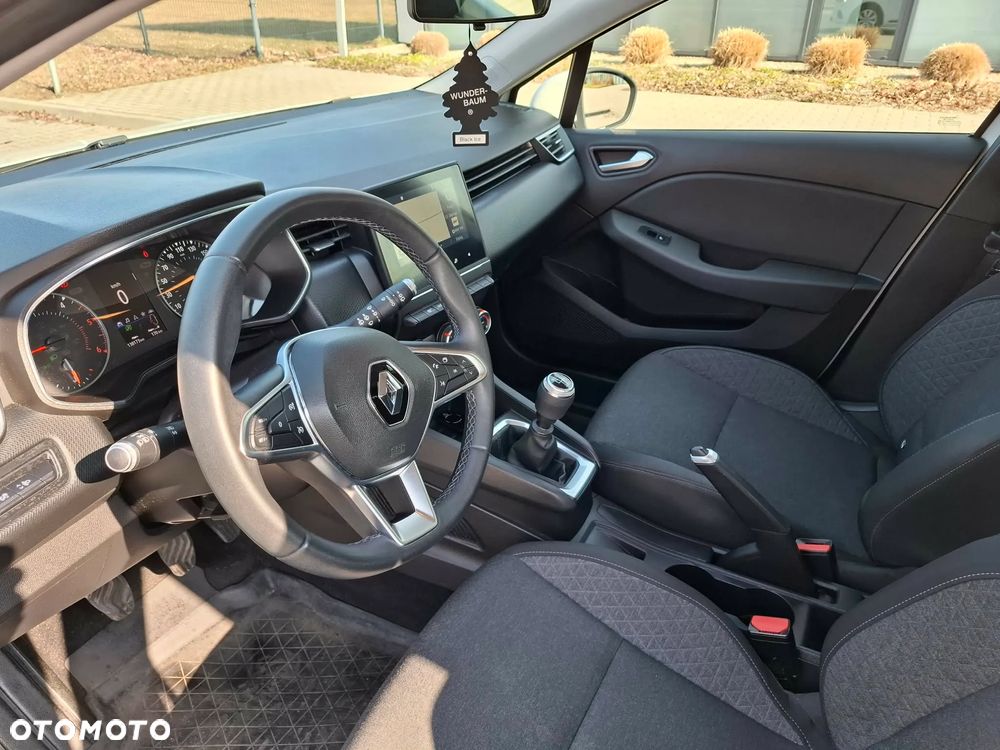 Renault Clio - 6