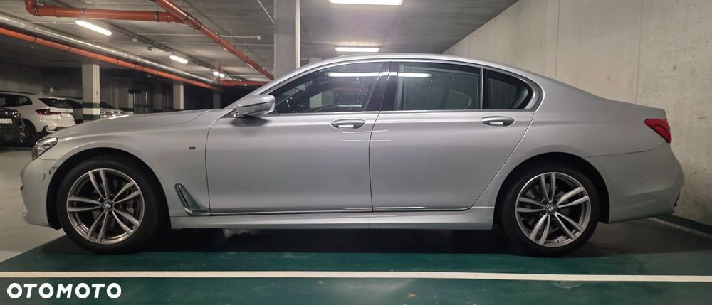 BMW Seria 7 740d xDrive - 4