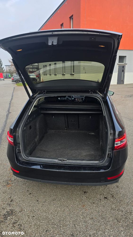 Skoda Superb 2.0 TSI Style DSG - 17