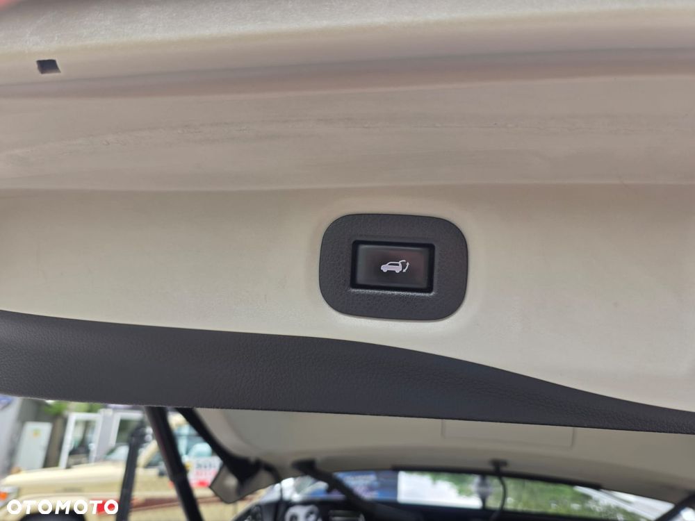 Nissan X-Trail 1.6 DCi ALL-MODE 4x4i N-Connecta - 30