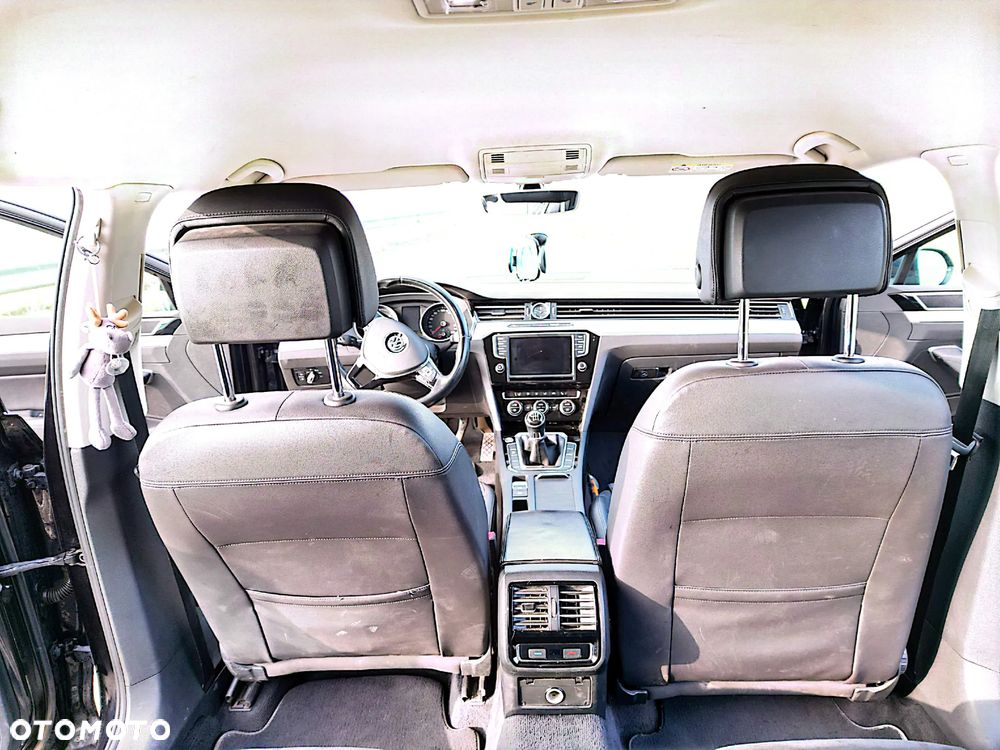 Volkswagen Passat 1.6 TDI (BlueMotion Technology) Comfortline - 11
