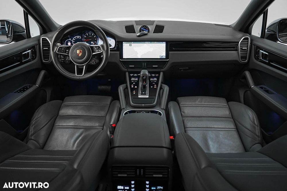 Porsche Cayenne Coupe Tiptronic S Platinum Edition - 8