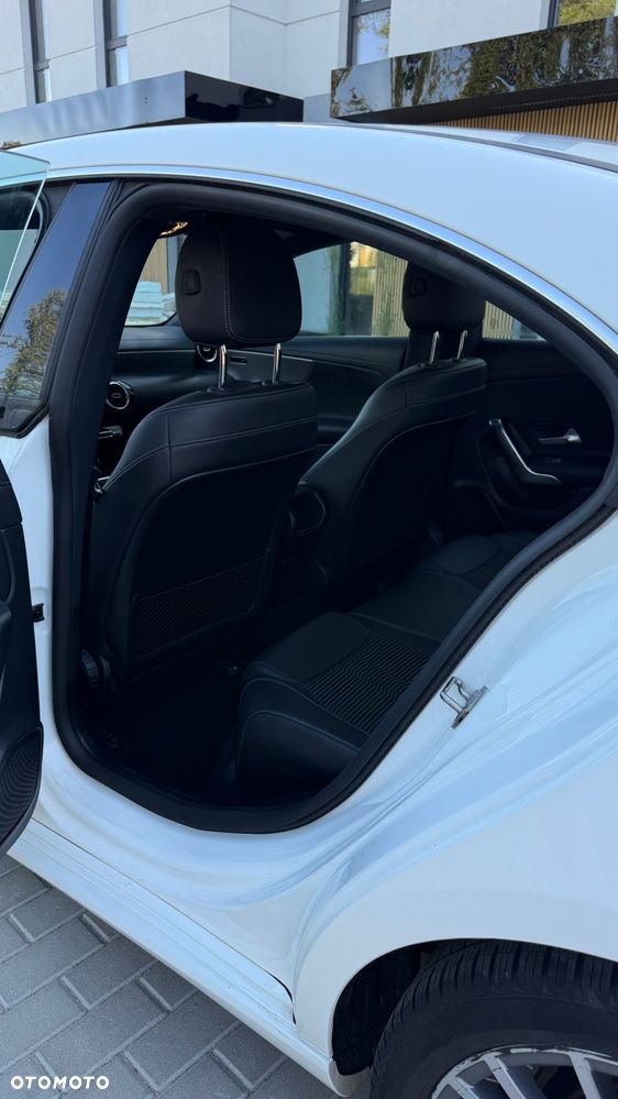 Mercedes-Benz CLA 180 Edition 1 7G-DCT - 9