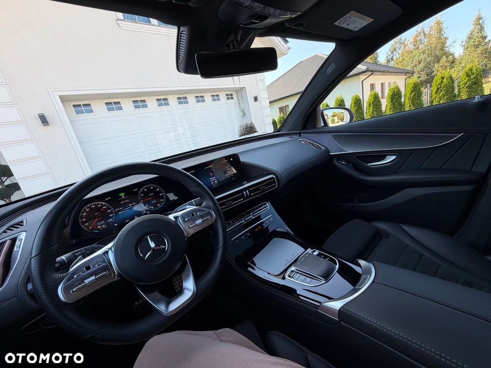 Mercedes-Benz EQC - 22