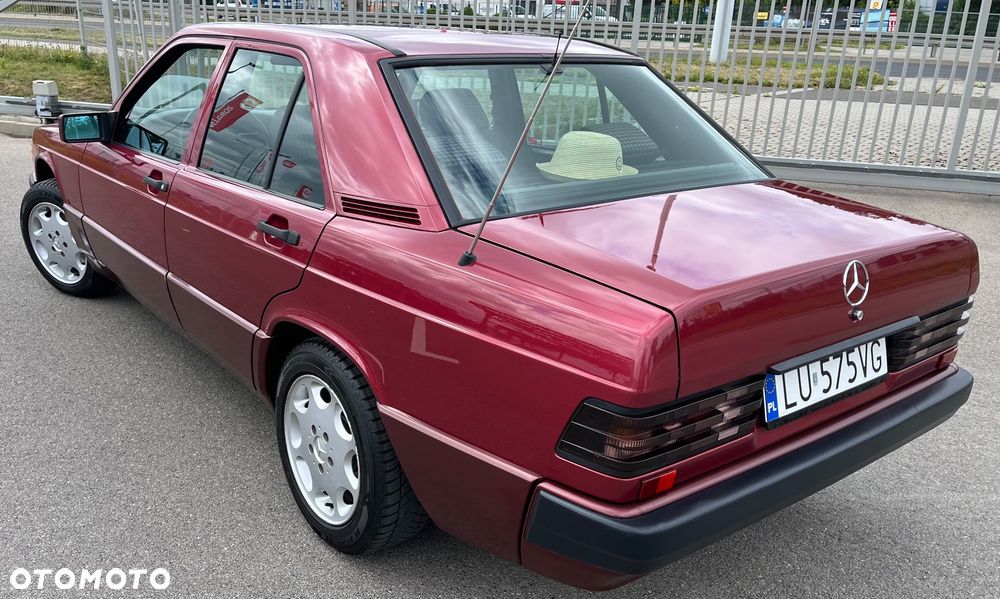 Mercedes-Benz W201 (190) - 28
