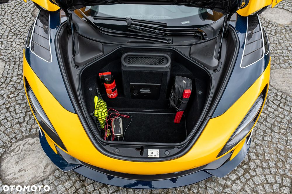 McLaren 720S Coupe Luxury - 22