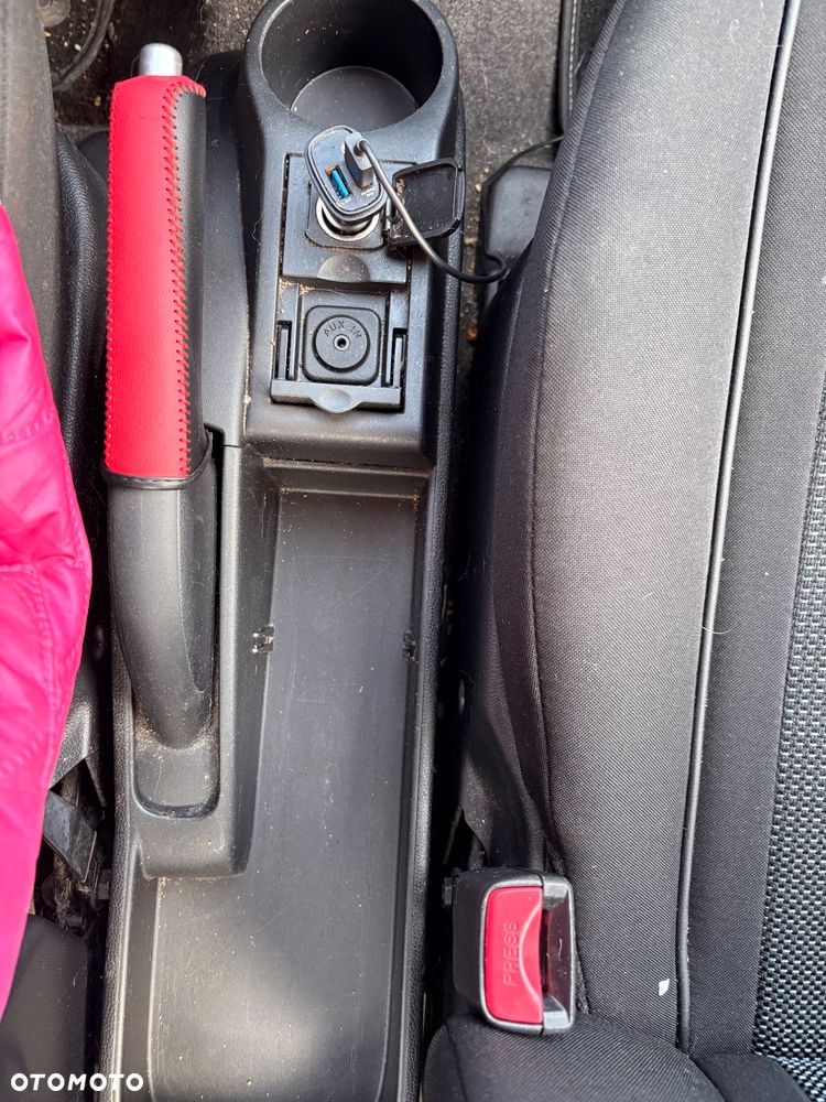 Mazda 2 1.3 Dynamic - 12