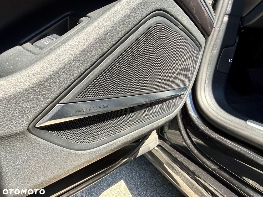 Audi A8 L 60 TFSI mHEV Quattro Tiptr - 12