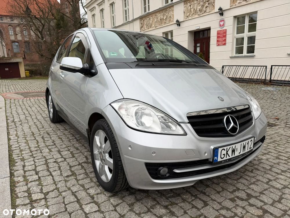 Mercedes-Benz Klasa A 150 BlueEFFICIENCY Elegance - 2