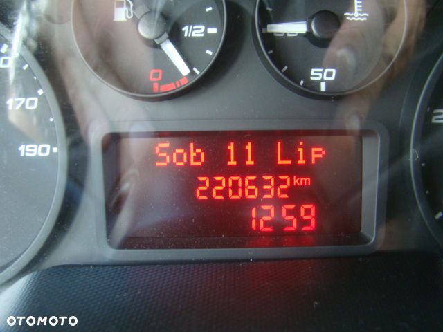 Iveco DAILY 35 S 14 2.3TDI L3 H2 KLIMATRONIC 100%PRZEBIEG POTWIERDZONY - 23