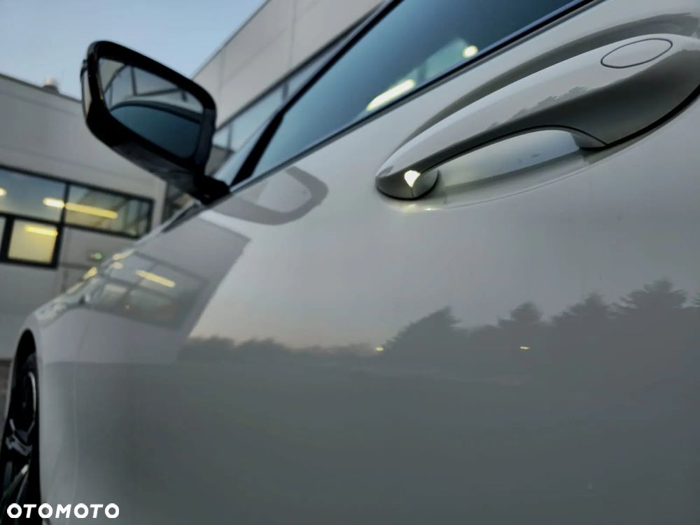 BMW Seria 3 318i - 15