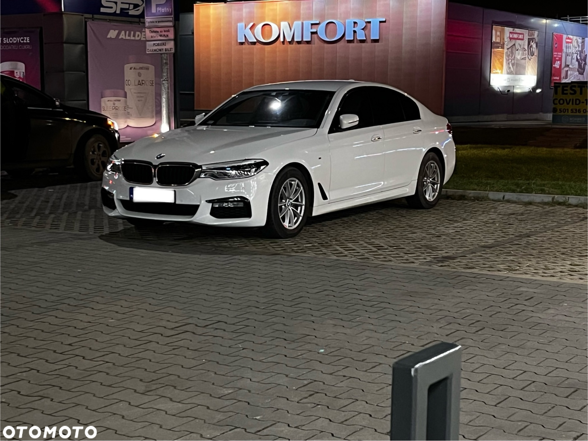 BMW Seria 5 520d M Sport - 10
