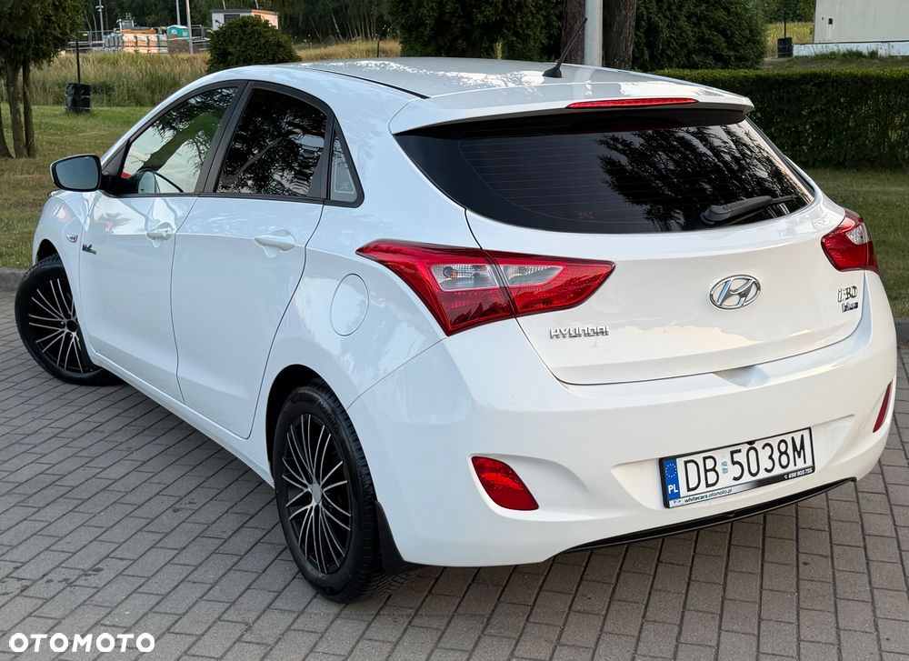 Hyundai i30 1.4 Fifa World Cup Edition - 27
