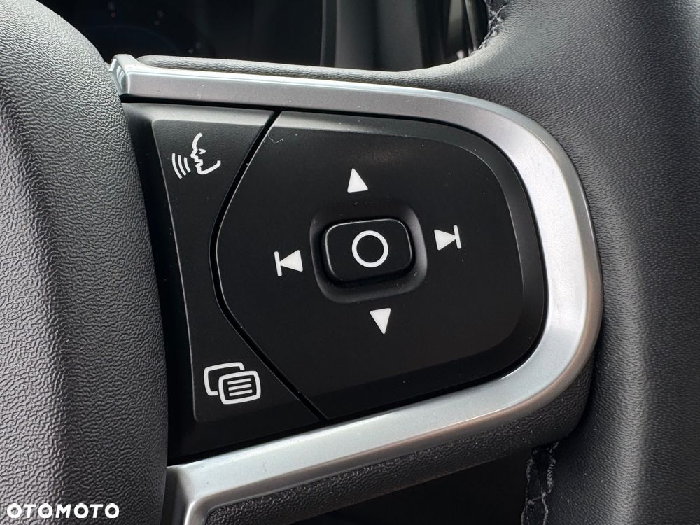 Volvo XC 60 B4 D Geartronic Momentum Pro - 36