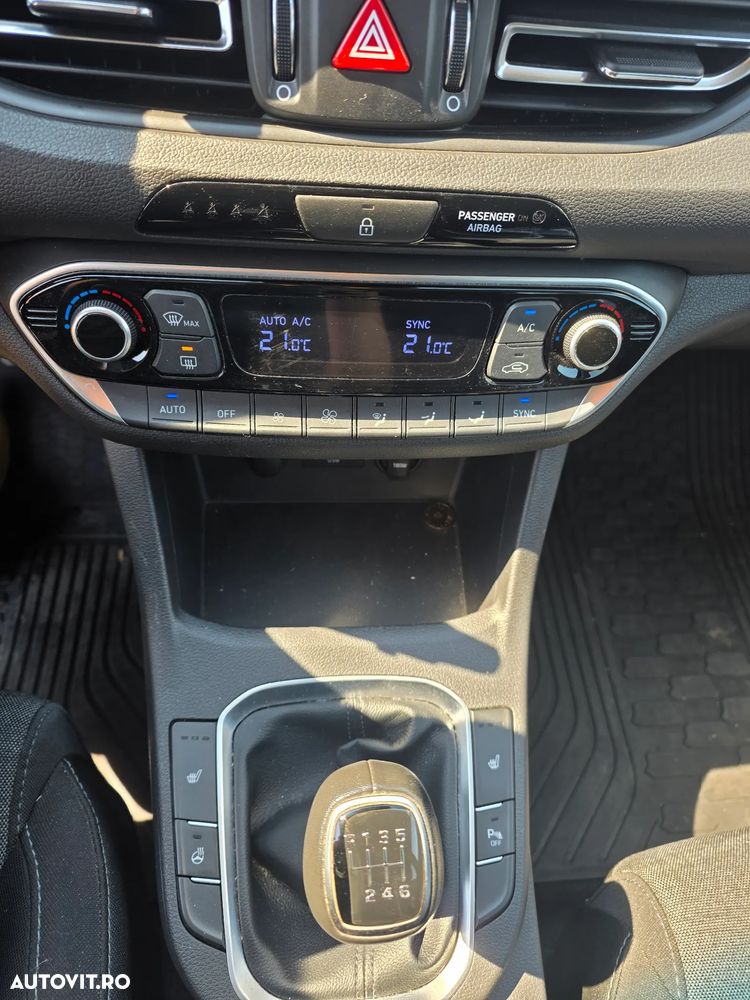 Hyundai i30 1.5 110CP M/T Highway - 3