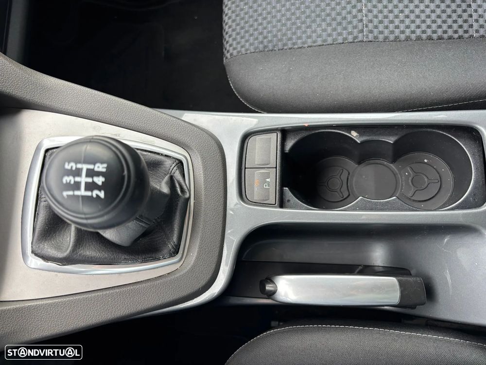 Ford C-Max 1.6 TDCi Titanium - 30