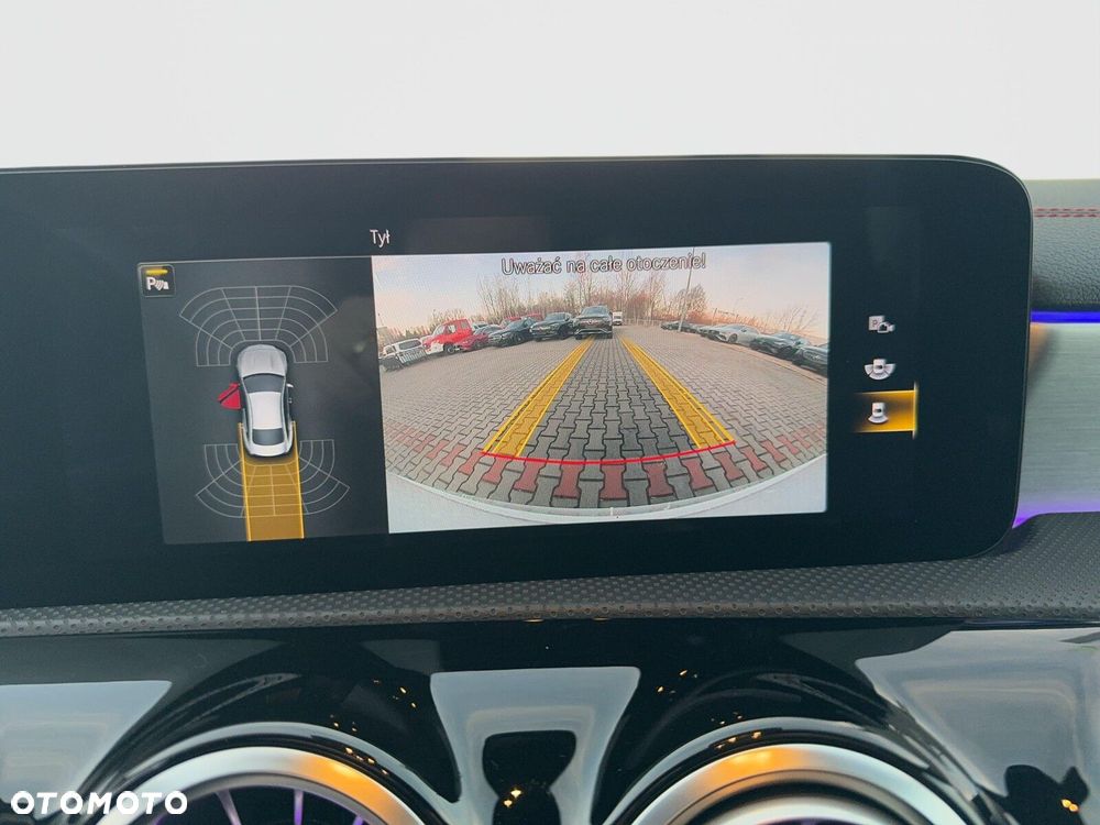 Mercedes-Benz CLA - 17