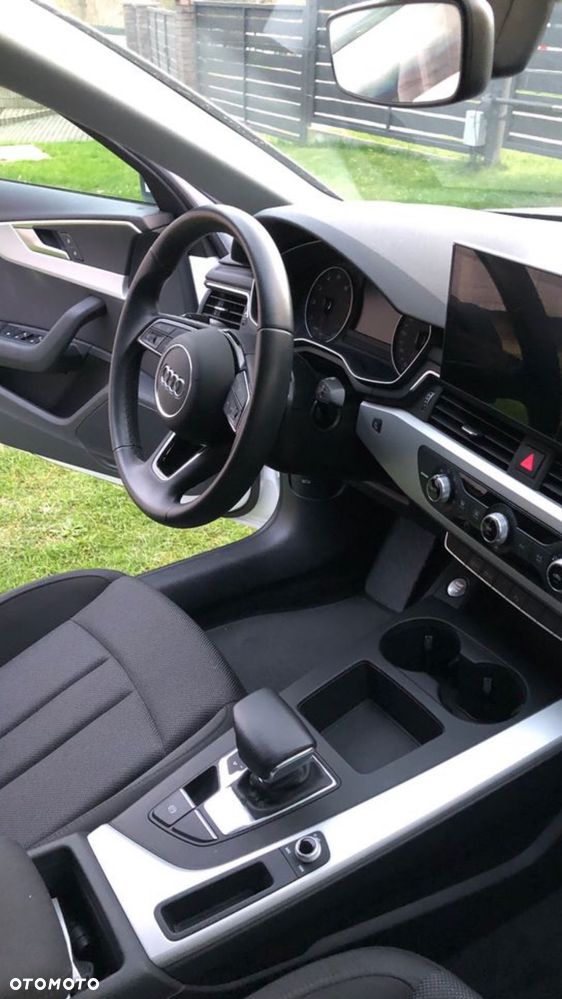 Audi A4 Limousine - 9