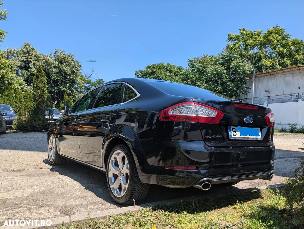 Ford Mondeo 2.0 EcoBoost Powershift Titanium - 2