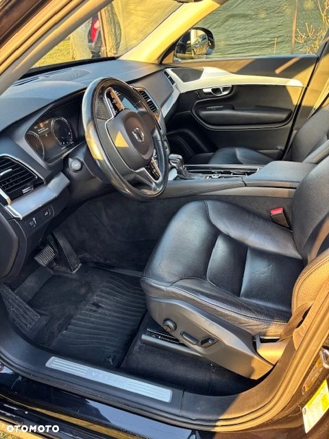 Volvo XC 90 - 10
