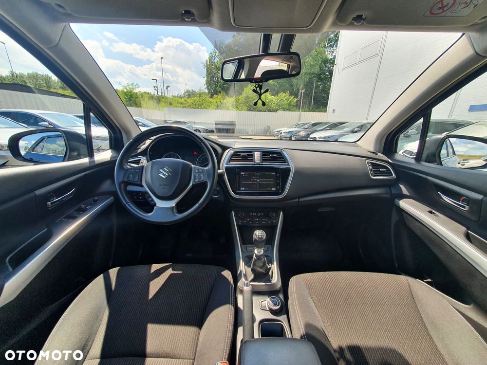Suzuki SX4 S-Cross 1.4 SHVS Elegance 4WD - 24
