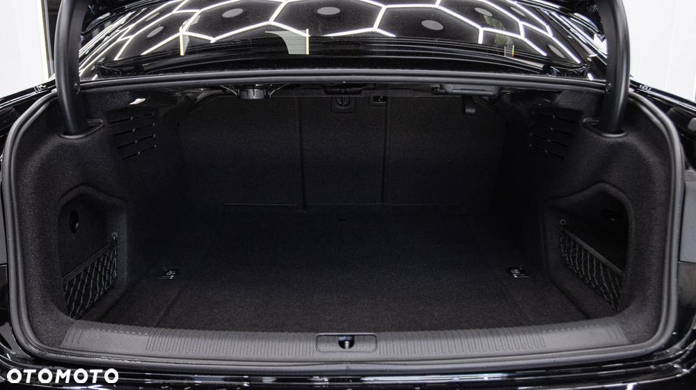 Audi A4 Limousine 35 TFSI Sport S tronic - 30