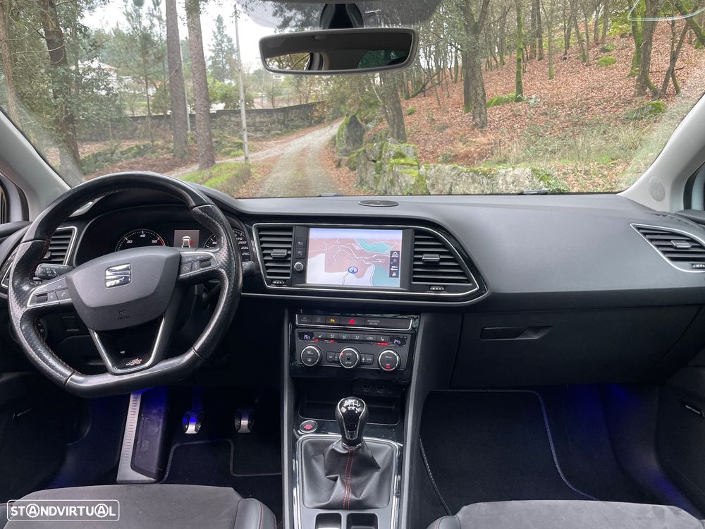 SEAT Leon 2.0 TDI DPF S&S FR - 5